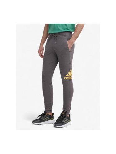ADIDAS Essentials Badge Of Sport Pants Brown