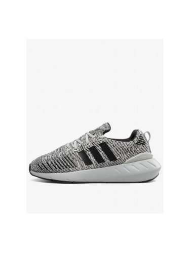 ADIDAS Swift Run 22 Shoes Grey