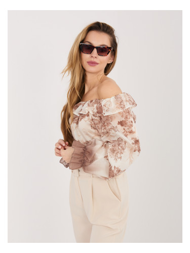 Бежова елегантна блуза с открити рамене