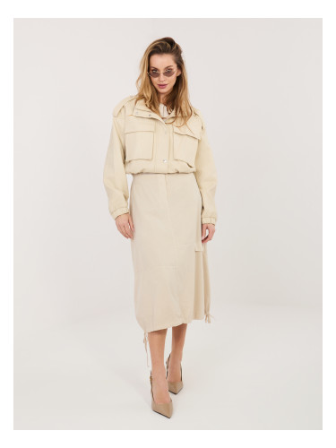 Бежова кадифена пола с връзки