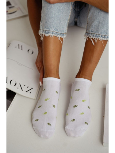 Дамски чорапи до глезена Милена с листа в бяло
