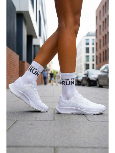 Дамски чорапи BORN TO RUN бели