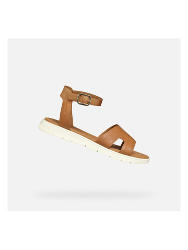 Кафяви дамски сандали Geox Dandra