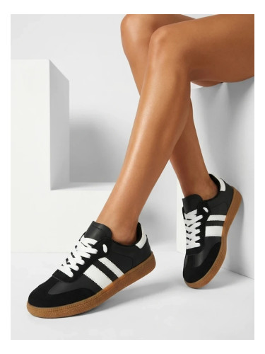 Дамски спортни маратонки Resti