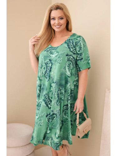 Рокля от вискоза с големи размери и пейсли мотив