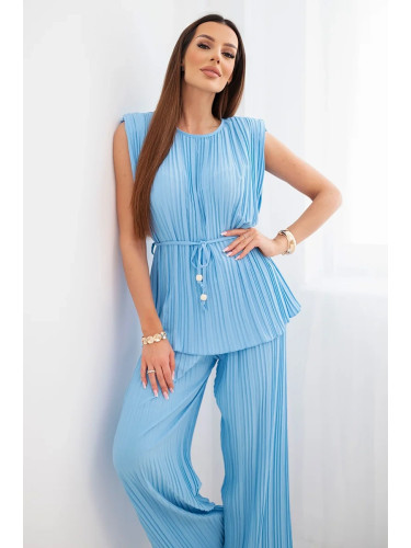 Дамски комплект от плисирана блуза и панталон