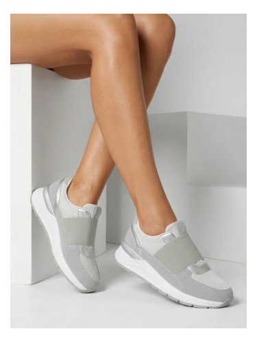 Дамски спортни маратонки Resti Great Time