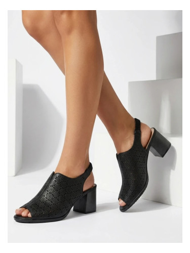 Дамски сандали с плоски ток Effella