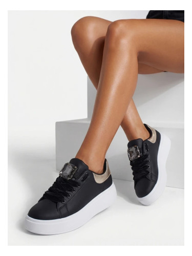 Дамски маратонки на платформа