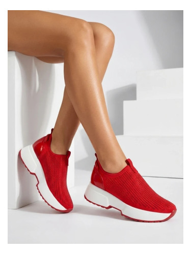 Дамски маратонки с покрита клин