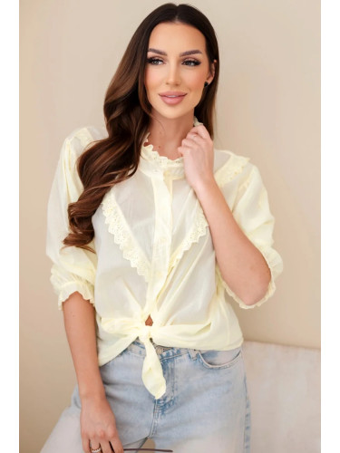 Дамска памучна блуза Kesi Włoski с дантела и връзки, жълта