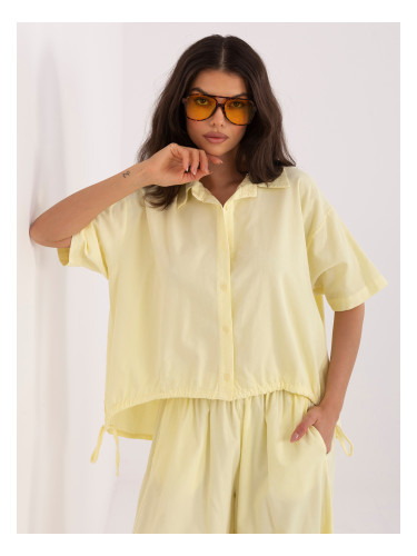 Светложълта кадифена риза