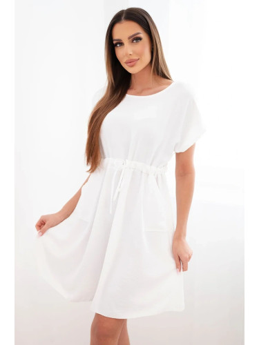 Дамска рокля Kesi с връзка на талията, бяла