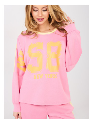 Розов оувърсайз суитшърт с щампа