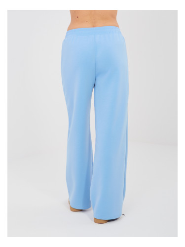 Светлосини спортни панталони