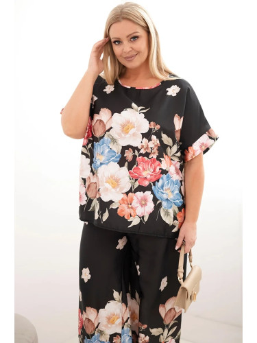 Дамски комплект за големи размери с блуза и панталон с флорален принт