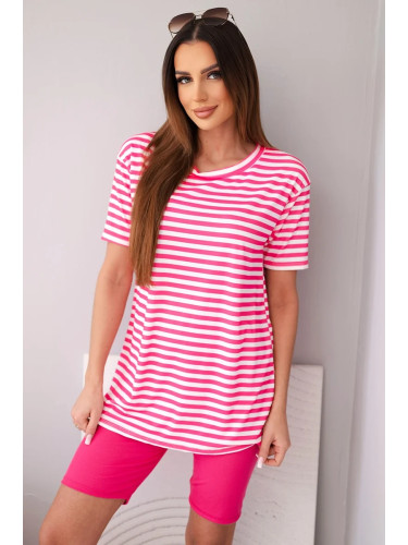 Дамски комплект от раиран топ с къс ръкав и шорти