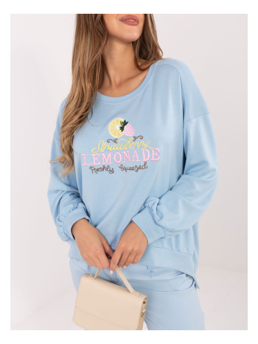 Светлосин дамски суитшърт с плодов мотив