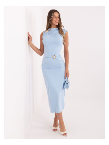 Светлосиня елегантна рокля без ръкави