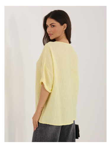 Светложълта блуза