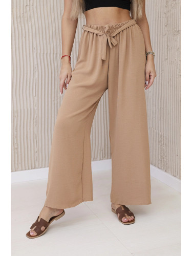 Włoski Trousers with a wide waistband camel