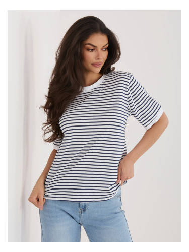 Бяло-синя тениска с кръгло деколте