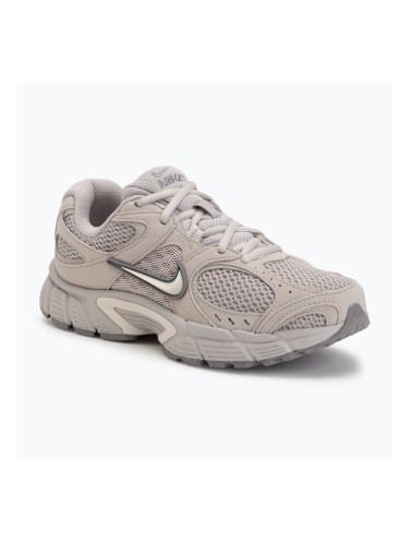 Дамски обувки Nike V5 RNR moon particle/light orewood brown