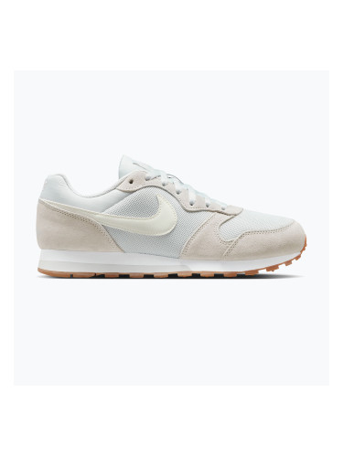 Дамски обувки Nike MD Runner 2 photon dust/white/gum med brown/sail