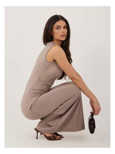 Миди рокля с хоризонтално деколте