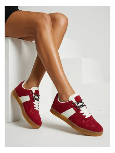 Дамски спортни маратонки Resti Savine