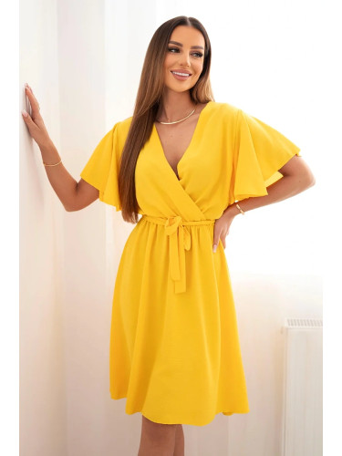 Жълта рокля с V-образно деколте Kesi Włoski
