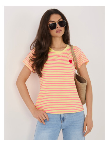 Флуоресцентно жълта тениска с бродерия на сърце