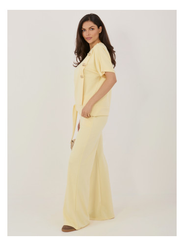 Жълт дамски комплект с широки панталони