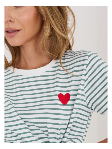 Тениска с бродерия на сърце, каки