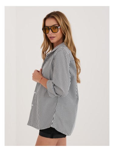 Черна риза с дълъг ръкав и копчета