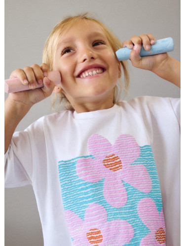 Детска тениска в бял цвят с цветна щампа Mayoral