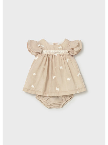 Бебешка рокля в бежов цвят с бродирани щампи Mayoral