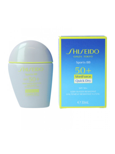 Слънцезащитен с Цвят Shiseido Sports BB SPF50+ SPF50+ Бежов Spf 50 30 L