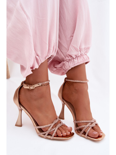 Дамски сандали на висок ток Boto с кристали