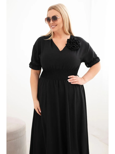 Рокля Kesi plus size с V-образно деколте и прибрана талия