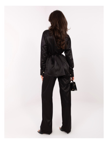 Комплект от черна сатенена риза и панталон