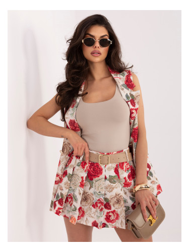 Червени дамски шорти с колан