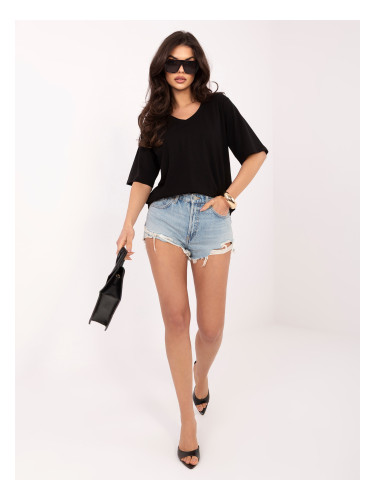 Черна памучна тениска с V-образно деколте