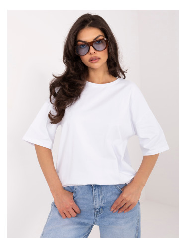 Обикновена бяла памучна тениска