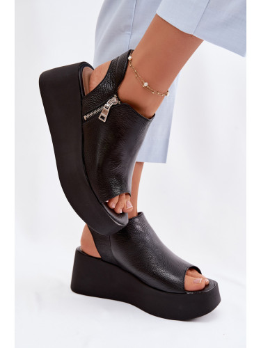 Дамски кожени сандали на платформа