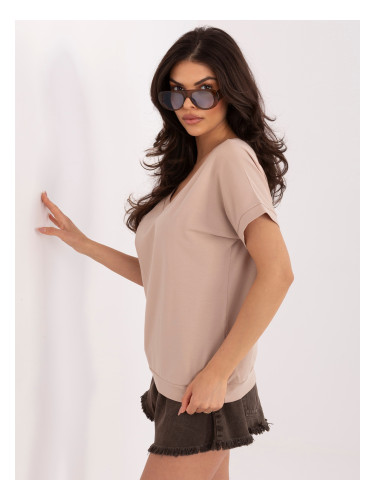 Бежова дамска овърсайз блуза с V-образно деколте
