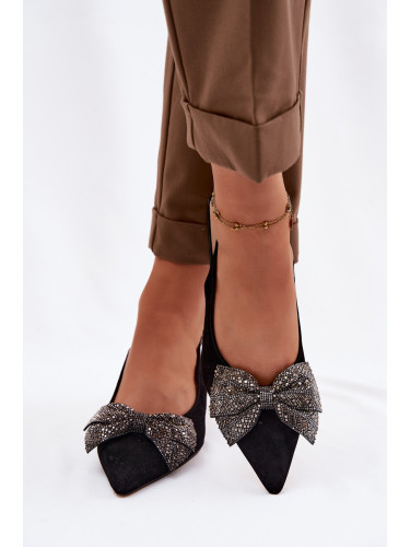 Кожени велурени сандали с панделка