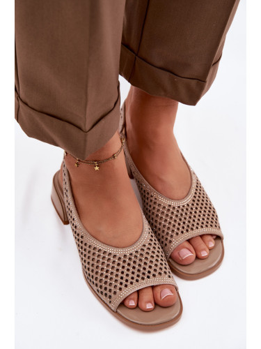 Дамски сандали на блоков ток с изрези