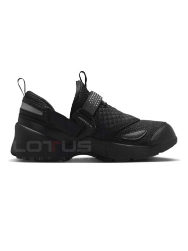 ДАМСКИ МАРАТОНКИ NIKE HQ2164-001 JORDAN TRUNNER LX ЧЕРНИ