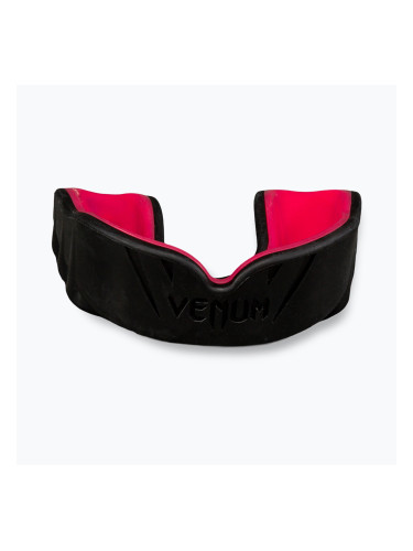 Единичен протектор за уста Venum Challenger black/raspberry
